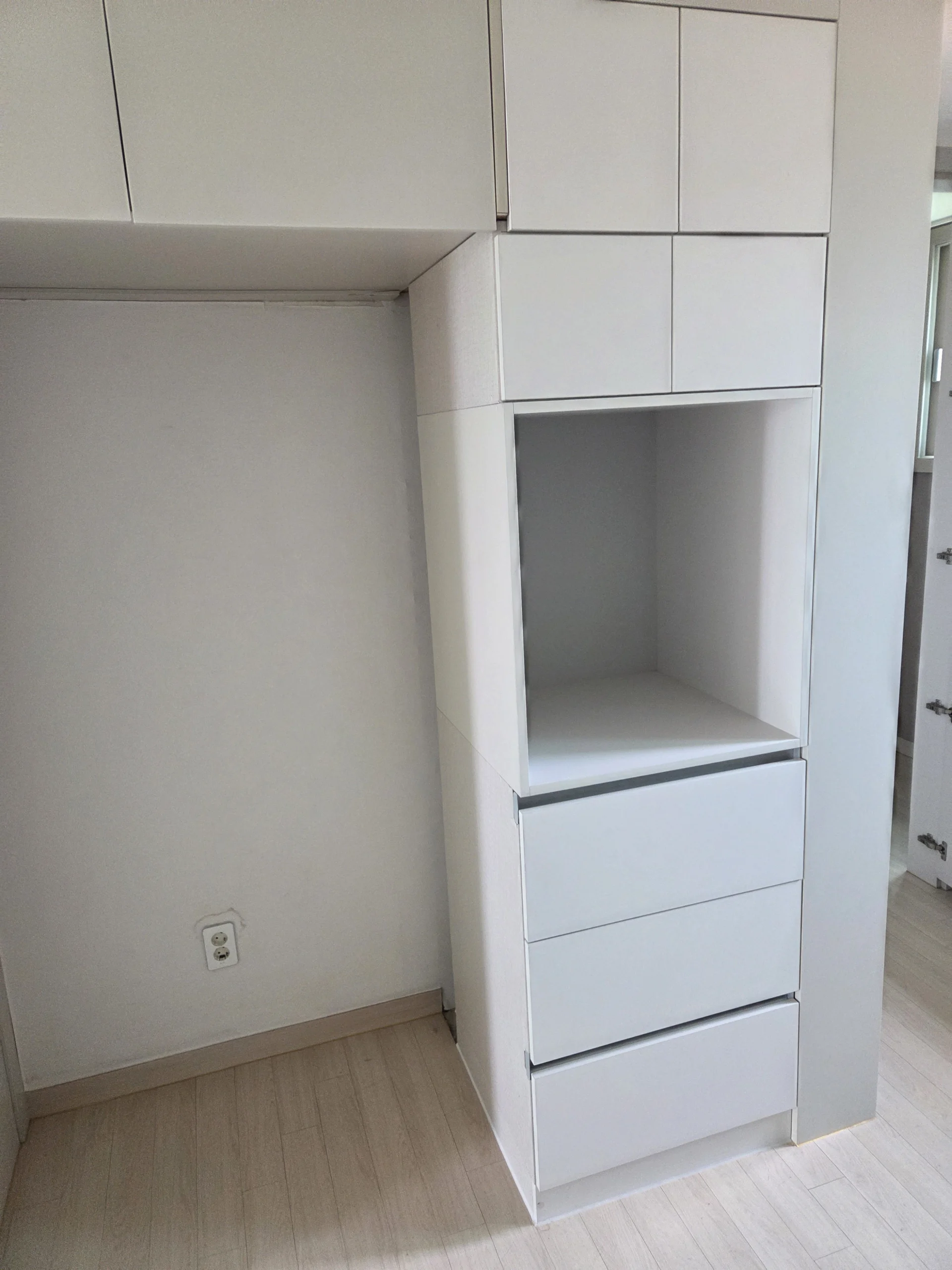 불당동 33평 냉장고장부분리폼 리폼 전 사진